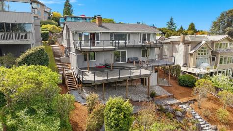 8530 54th Avenue NE Seattle WA 98115