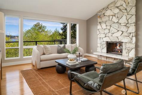 8530 54th Avenue NE Seattle WA 98115