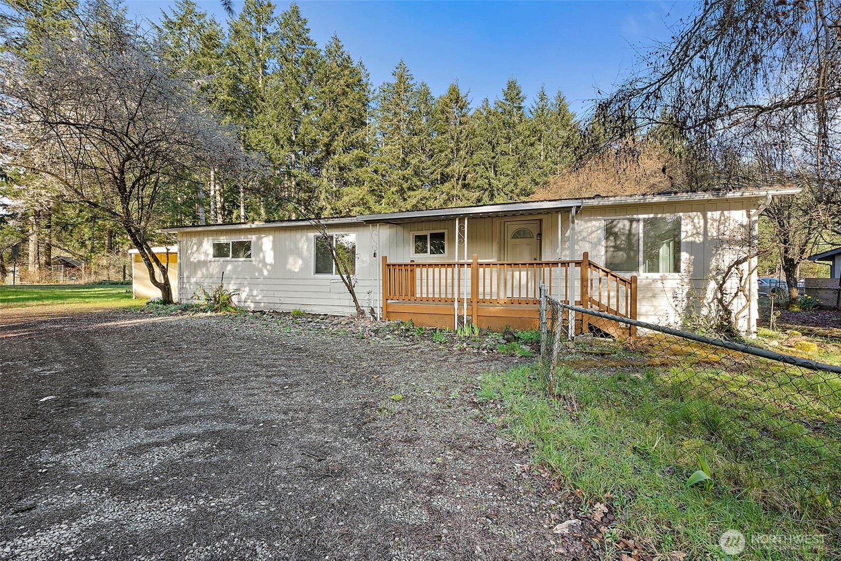 21 E North Lake Drive Shelton WA 98584