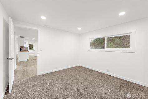 21 E North Lake Drive Shelton WA 98584