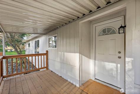 21 E North Lake Drive Shelton WA 98584