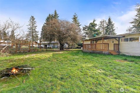 21 E North Lake Drive Shelton WA 98584