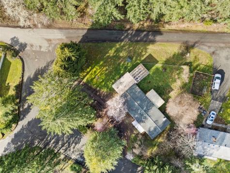 21 E North Lake Drive Shelton WA 98584