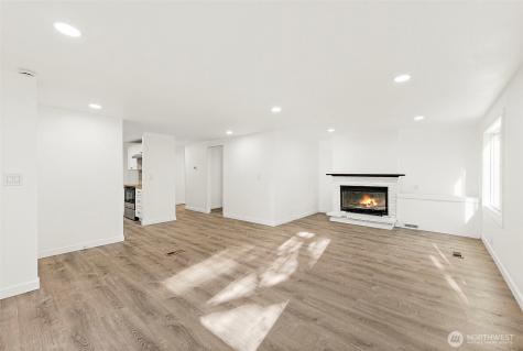 21 E North Lake Drive Shelton WA 98584
