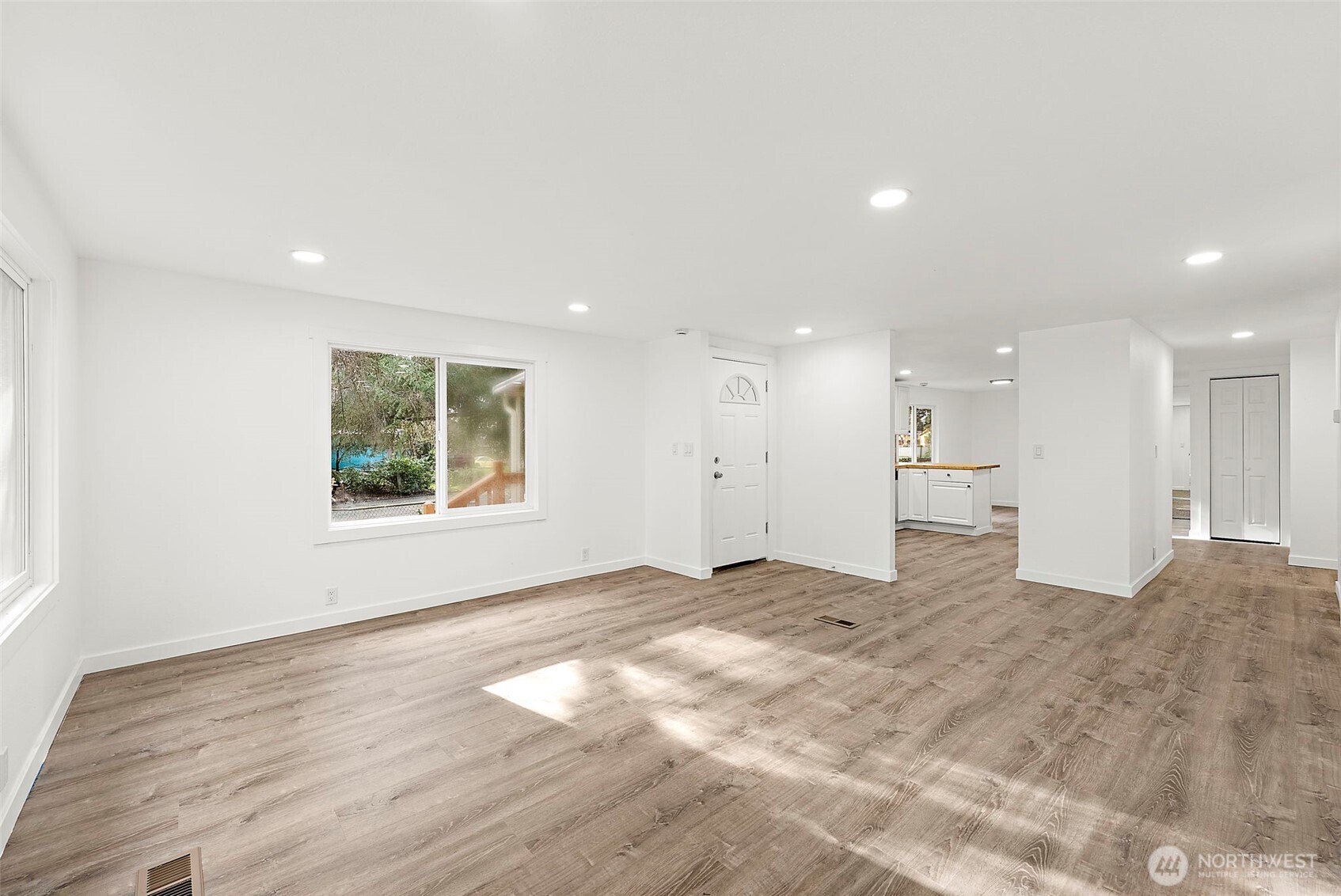 21 E North Lake Drive Shelton WA 98584