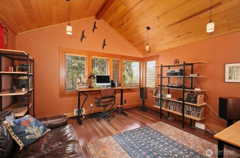 1150 Tanager Lane Greenbank WA 98253