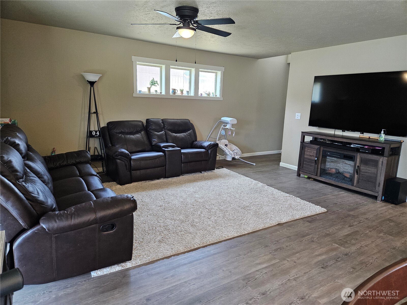 4723 W Warbler Moses Lake WA 98837