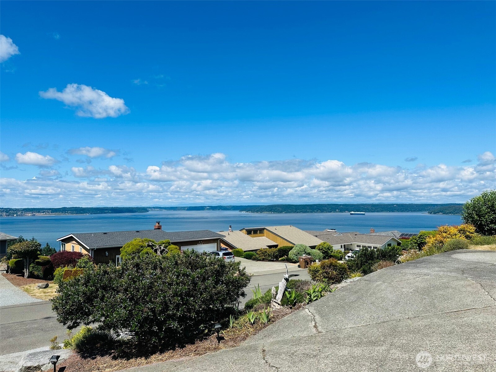 5539 Frances Avenue NE Tacoma WA 98422