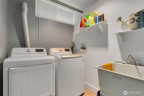 5539 Frances Avenue NE Tacoma WA 98422