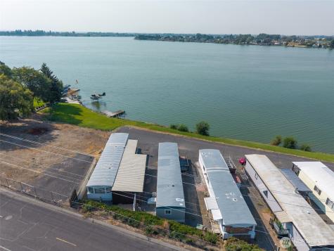 1908 W Marina Drive Moses Lake WA 98837