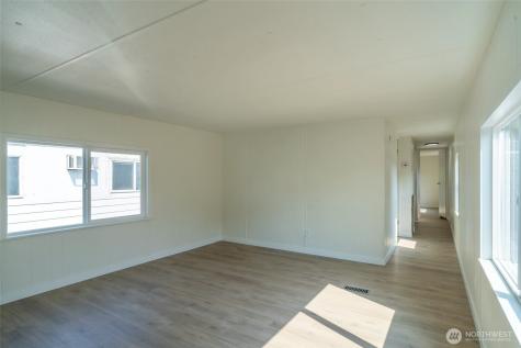 1908 W Marina Drive Moses Lake WA 98837