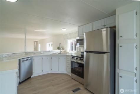 1908 W Marina Drive Moses Lake WA 98837