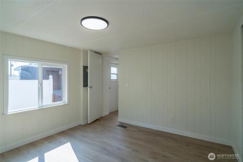 1908 W Marina Drive Moses Lake WA 98837