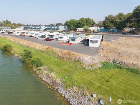 1908 W Marina Drive Moses Lake WA 98837