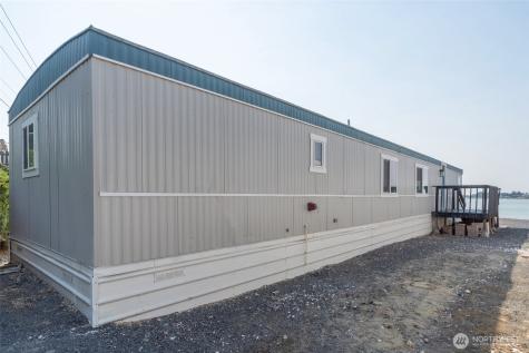 1908 W Marina Drive Moses Lake WA 98837