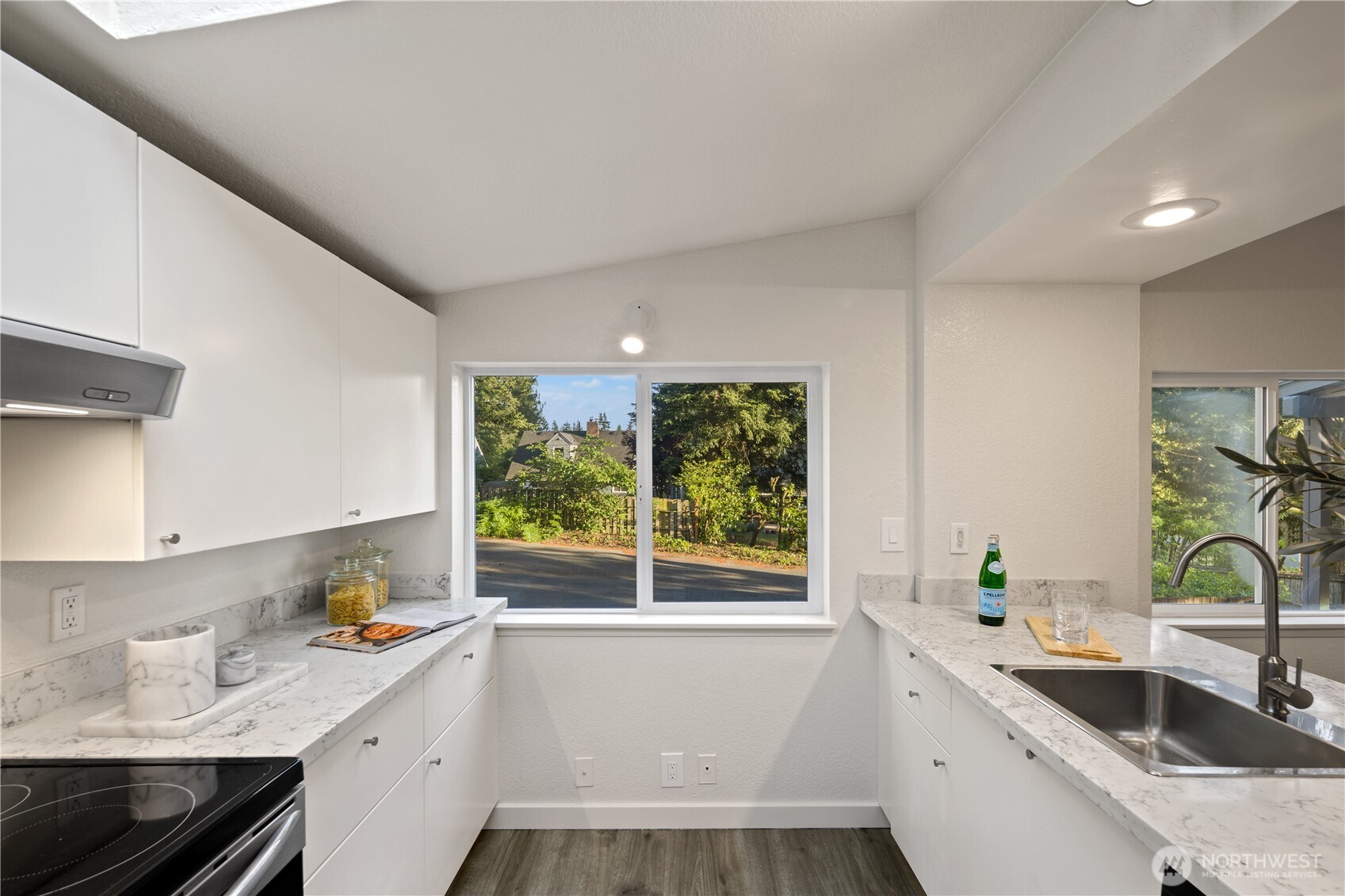 16518 Stone Avenue N Shoreline WA 98133