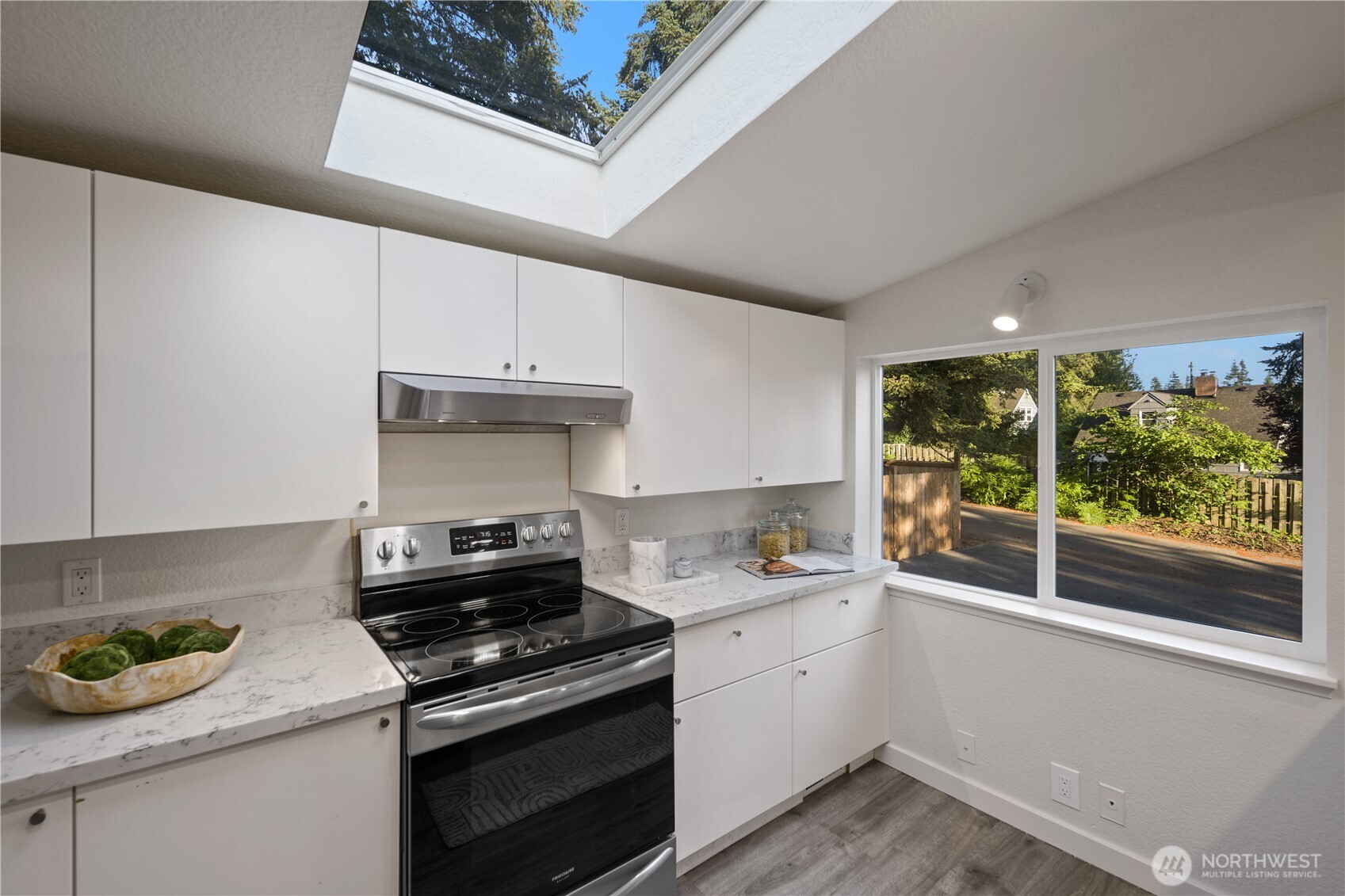 16518 Stone Avenue N Shoreline WA 98133