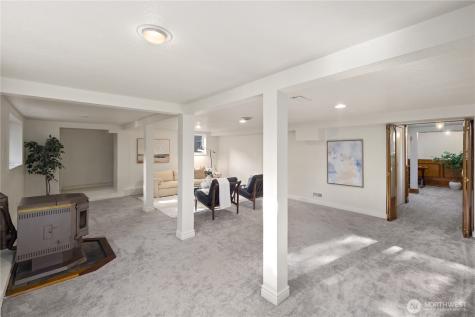 16518 Stone Avenue N Shoreline WA 98133