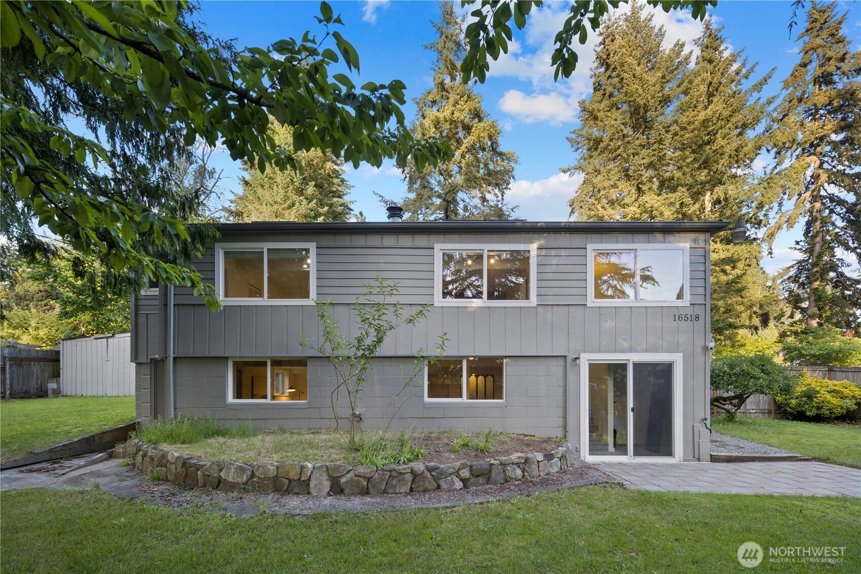 16518 Stone Avenue N Shoreline WA 98133