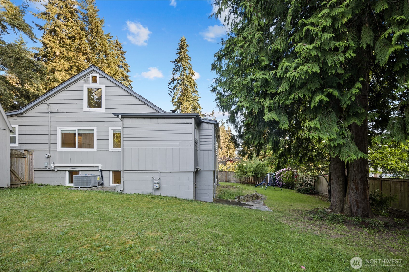 16518 Stone Avenue N Shoreline WA 98133