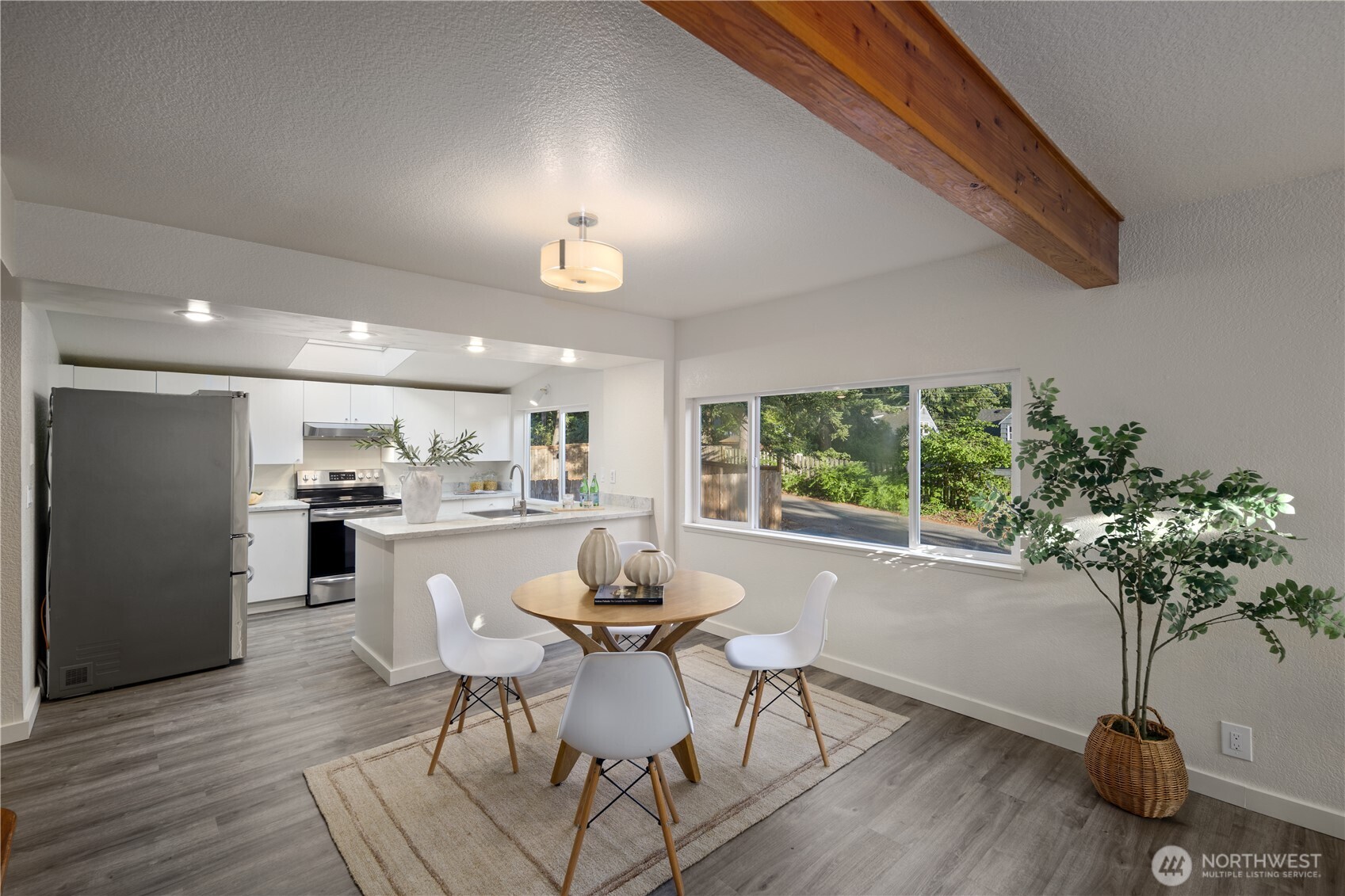 16518 Stone Avenue N Shoreline WA 98133
