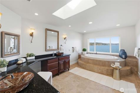 17714 SE 40th Place Bellevue WA 98008