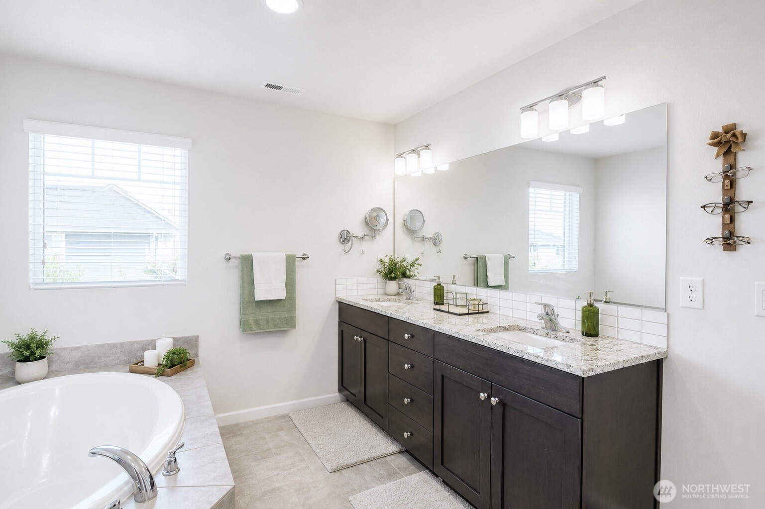 19012 105th Avenue E Puyallup WA 98374