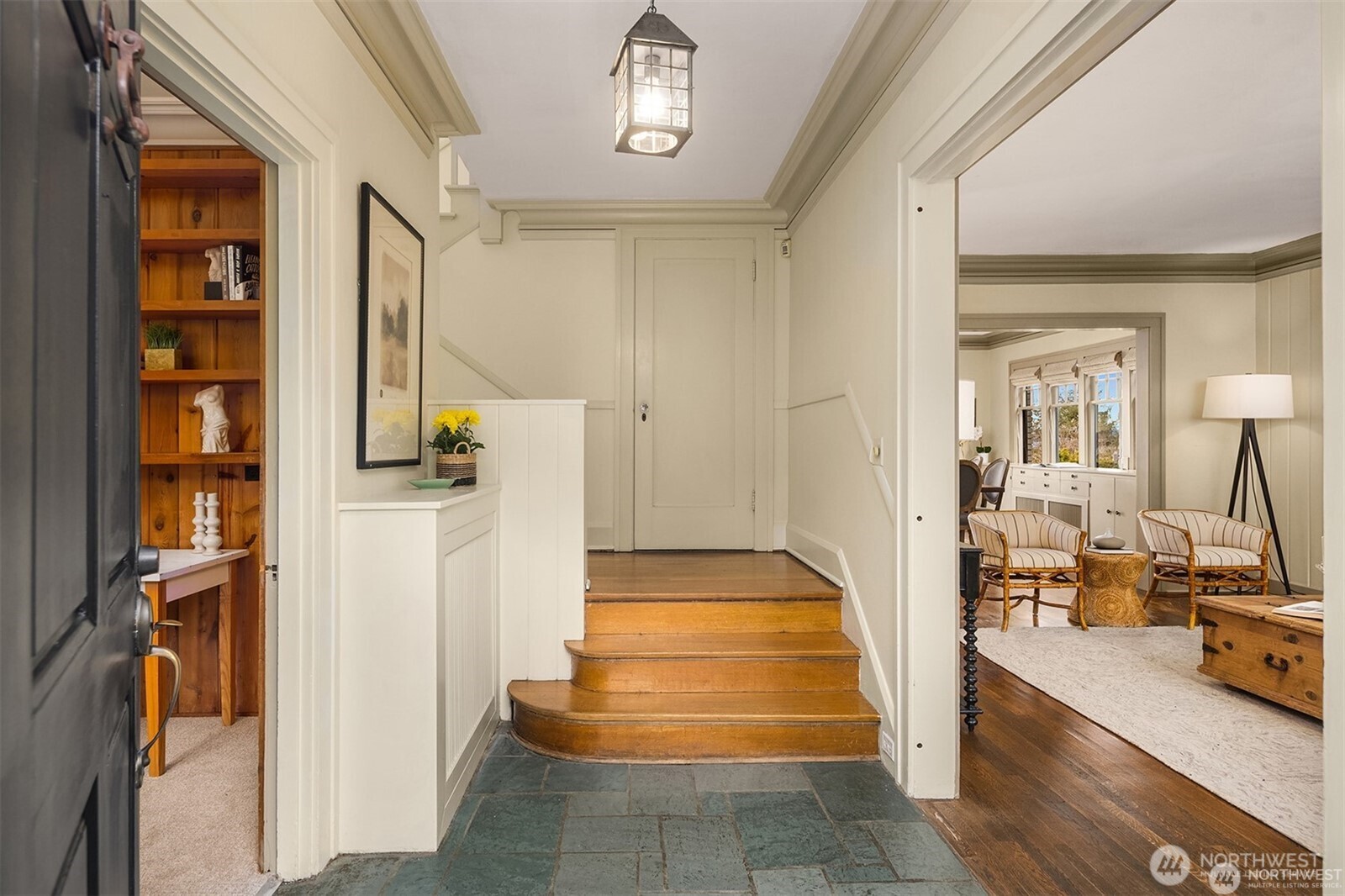 1208 E Newton Street Seattle WA 98102