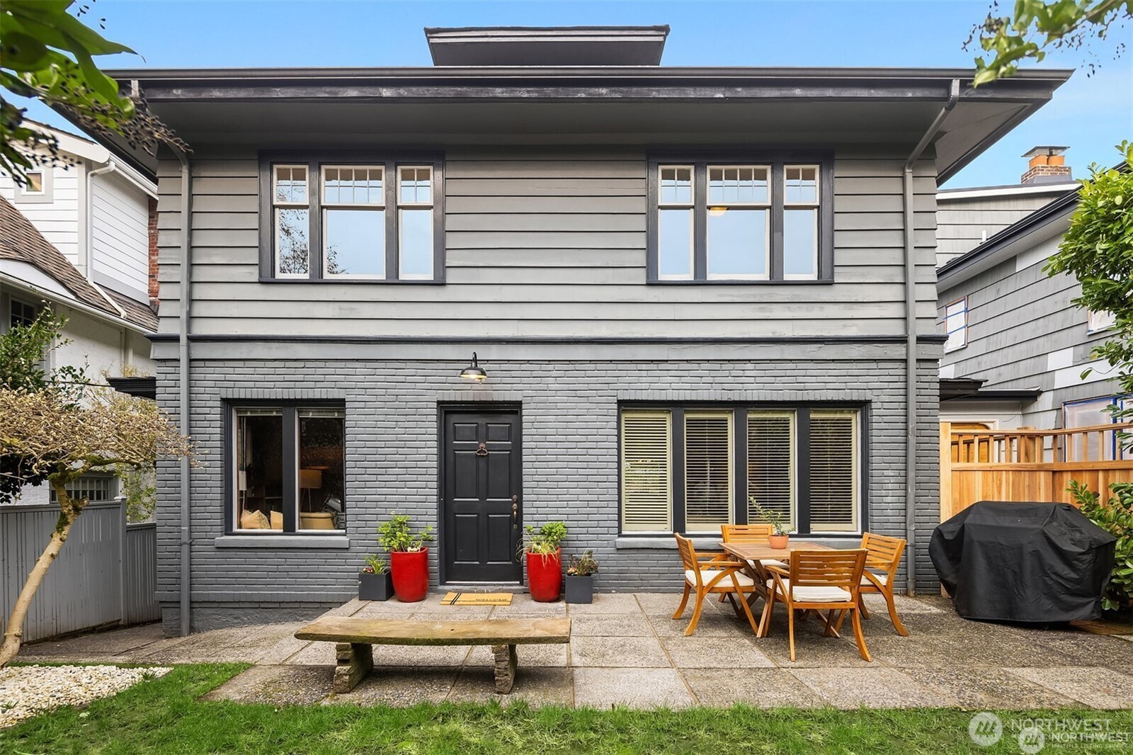 1208 E Newton Street Seattle WA 98102