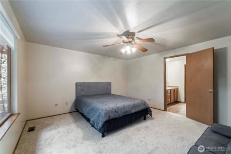 9614 175th Street Court East Puyallup WA 98375
