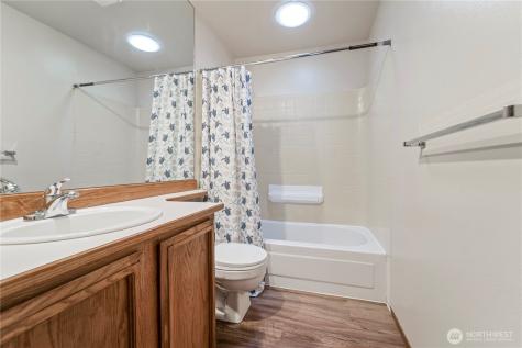 9614 175th Street Court East Puyallup WA 98375
