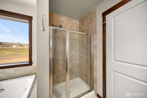 229 Sun Valley Drive Wenatchee WA 98801