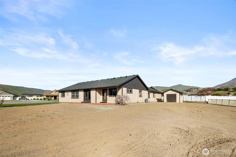 229 Sun Valley Drive Wenatchee WA 98801
