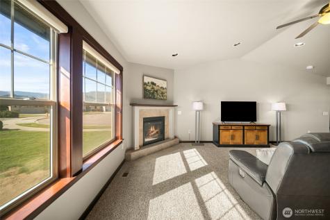229 Sun Valley Drive Wenatchee WA 98801