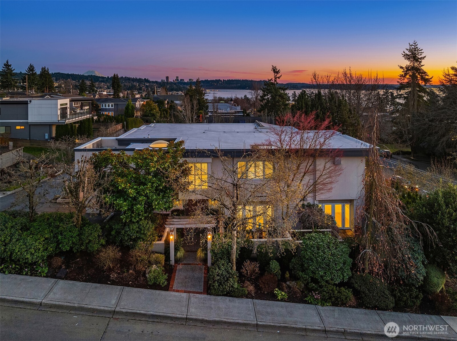 7 10th Avenue Kirkland WA 98033