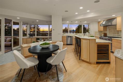 7 10th Avenue Kirkland WA 98033