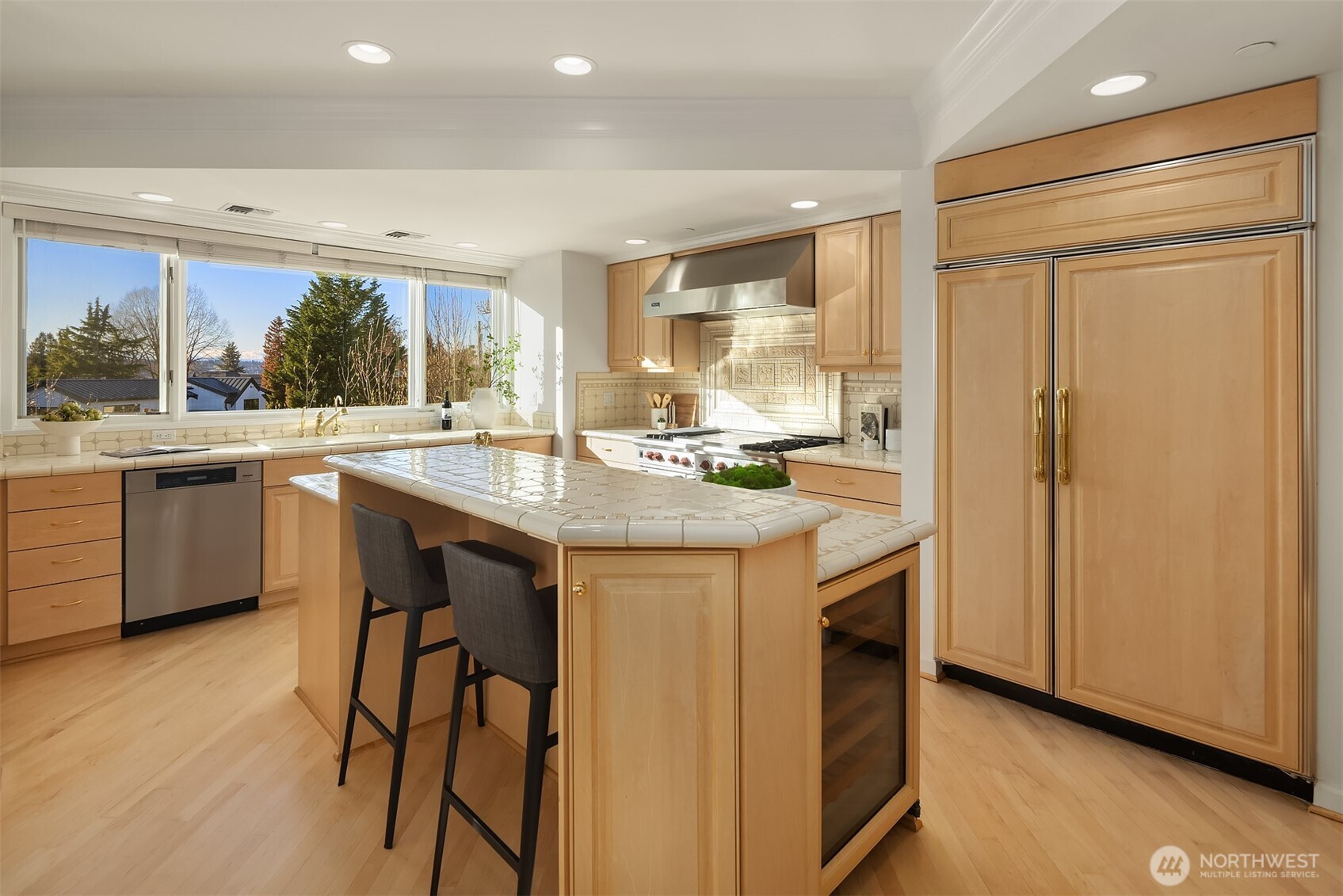 7 10th Avenue Kirkland WA 98033