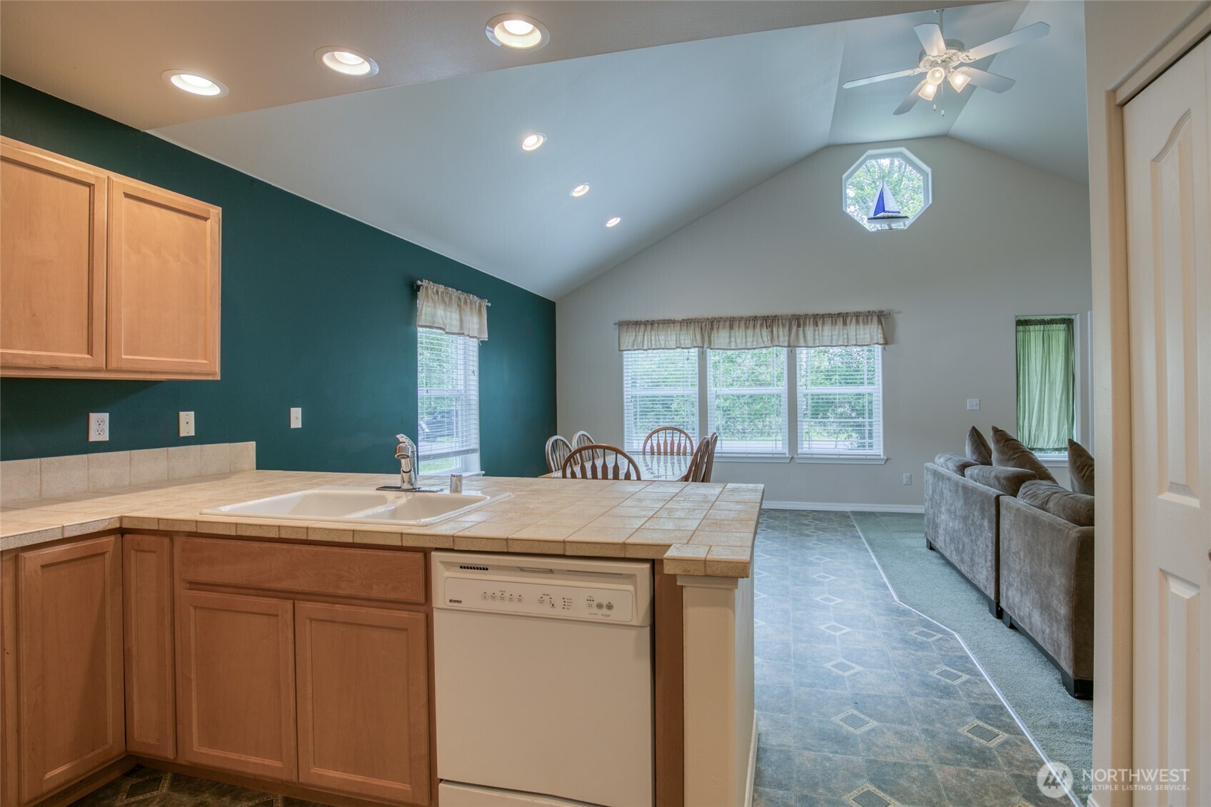 899 Wawona Avenue SW Ocean Shores WA 98569