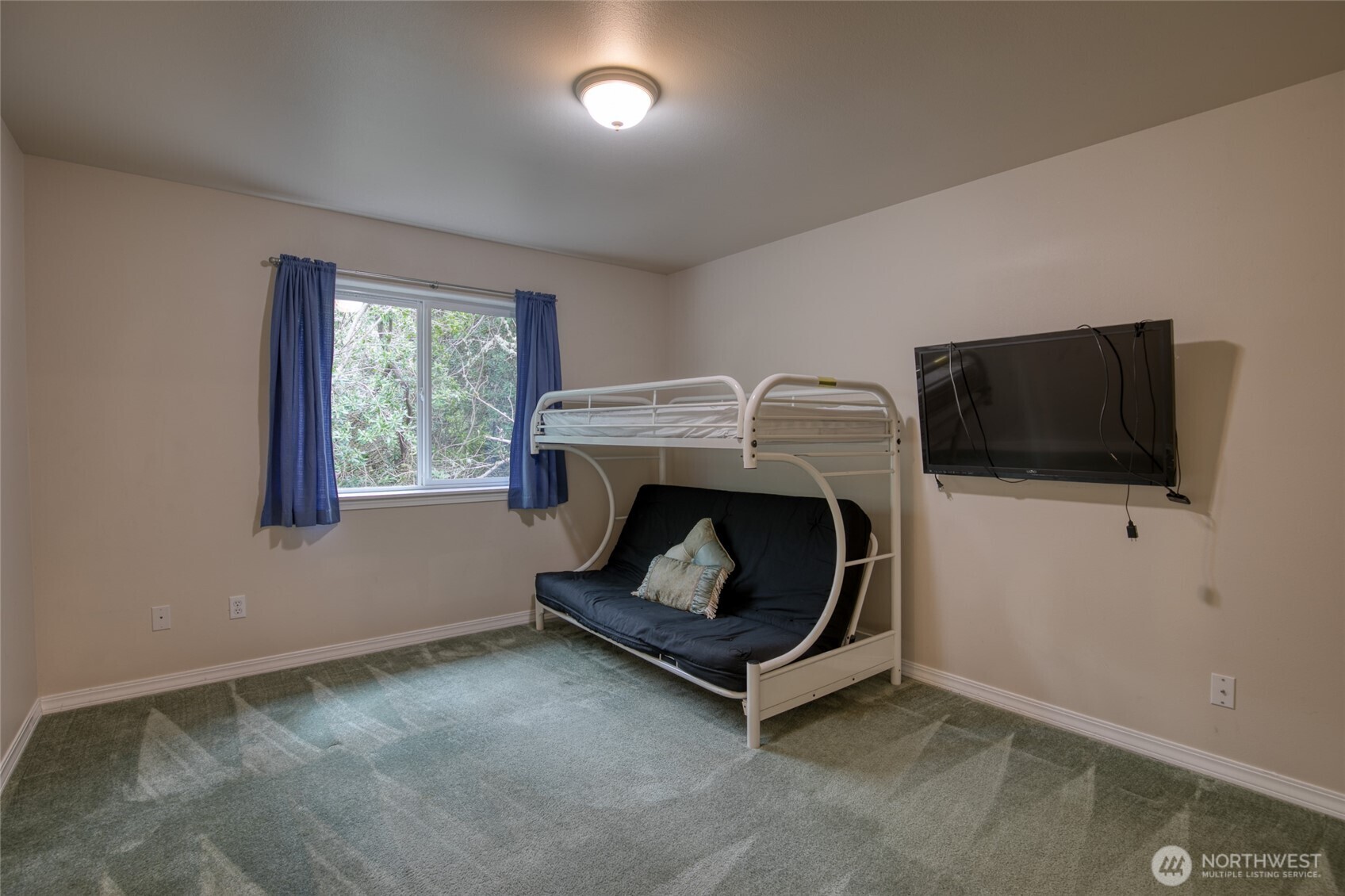 899 Wawona Avenue SW Ocean Shores WA 98569