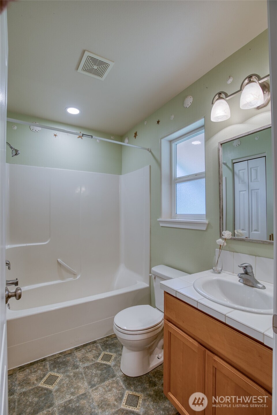 899 Wawona Avenue SW Ocean Shores WA 98569