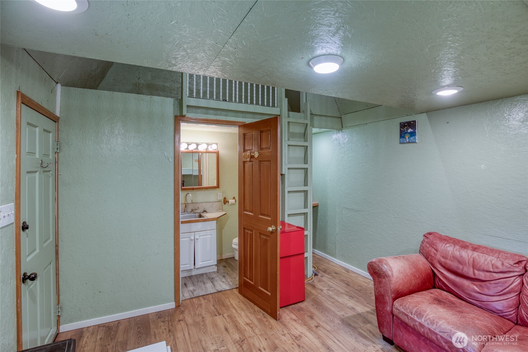 899 Wawona Avenue SW Ocean Shores WA 98569