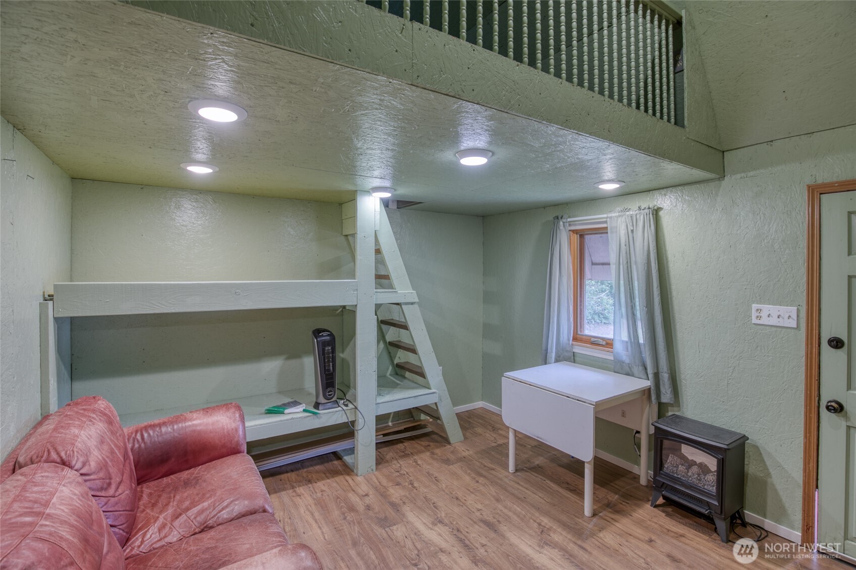 899 Wawona Avenue SW Ocean Shores WA 98569