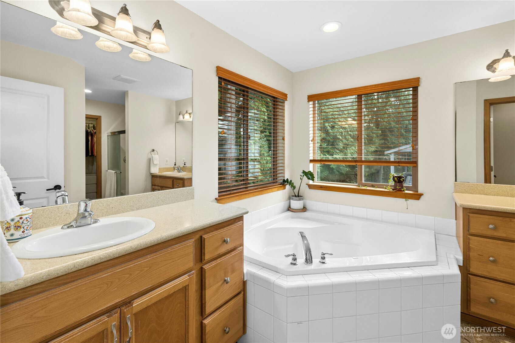 2517 NE Kevos Pond Drive Poulsbo WA 98370