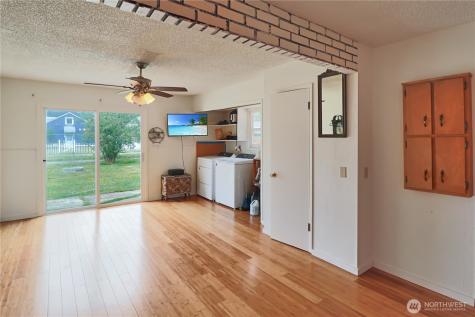 183 Wood Avenue Morton WA 98356