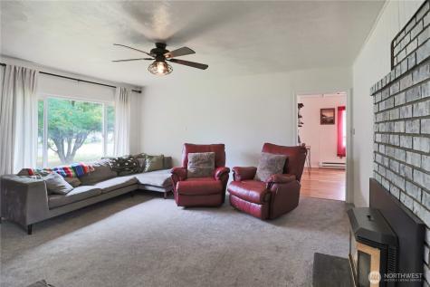 183 Wood Avenue Morton WA 98356