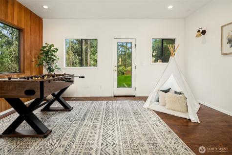 22223 NE 82nd Place Redmond WA 98053