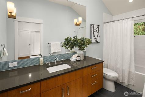 6424 126th Avenue NE Kirkland WA 98033