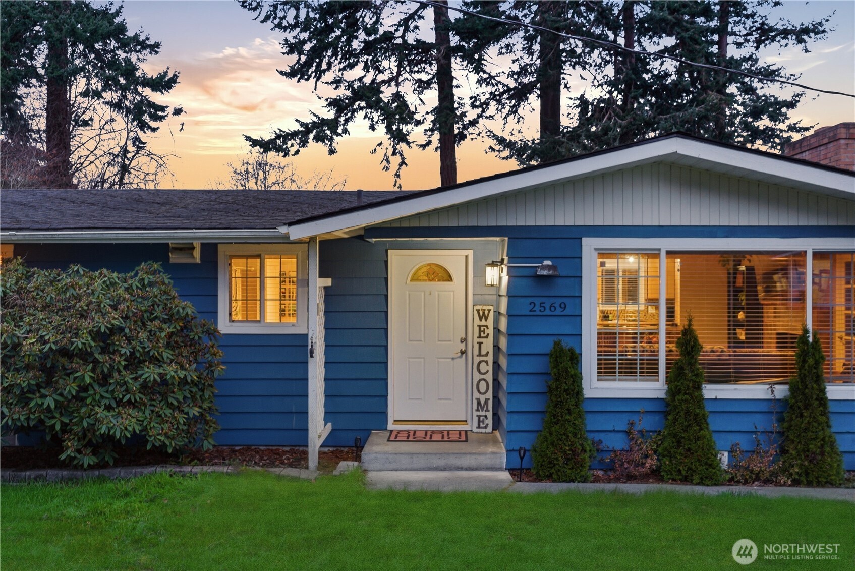 2569 Airline Way Oak Harbor WA 98277