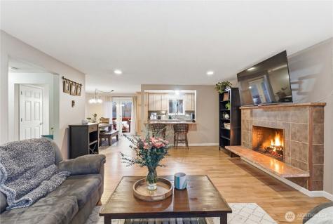 2569 Airline Way Oak Harbor WA 98277