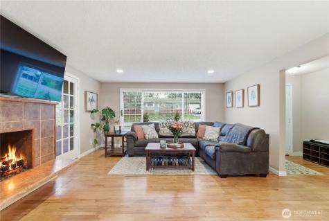 2569 Airline Way Oak Harbor WA 98277